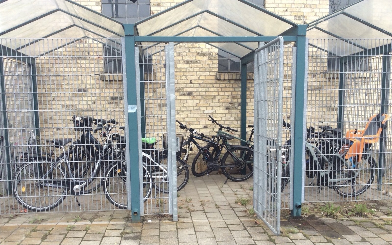 Fahrradkäfig voll